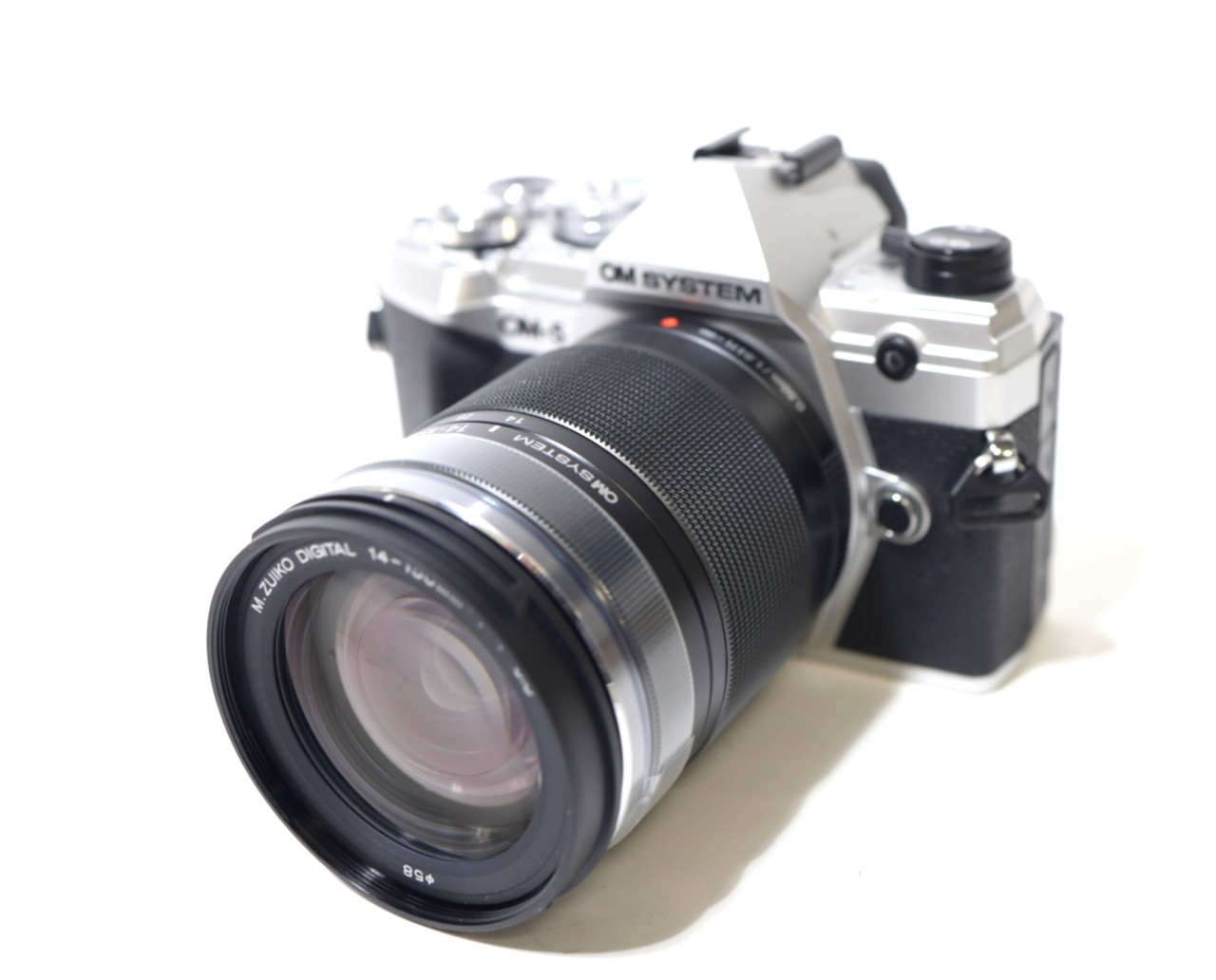 [USED]u060842&nbsp;OM&nbsp;SYSTEM&nbsp;OM-5&nbsp;14-150mm&nbsp;II&nbsp;レンズキット&nbsp;[シルバー]