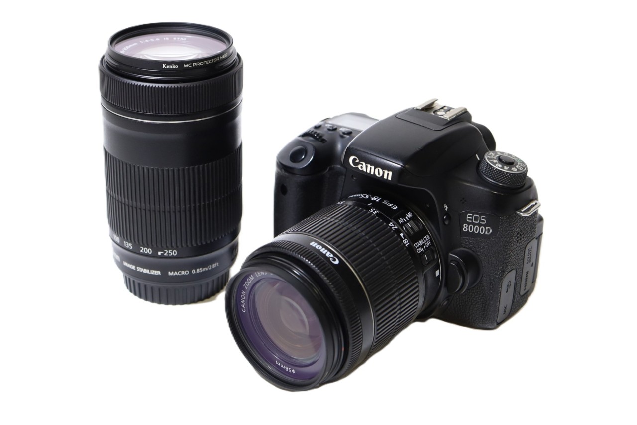 [USED]u062195&nbsp;EOS&nbsp;8000D&nbsp;ダブルズームキット