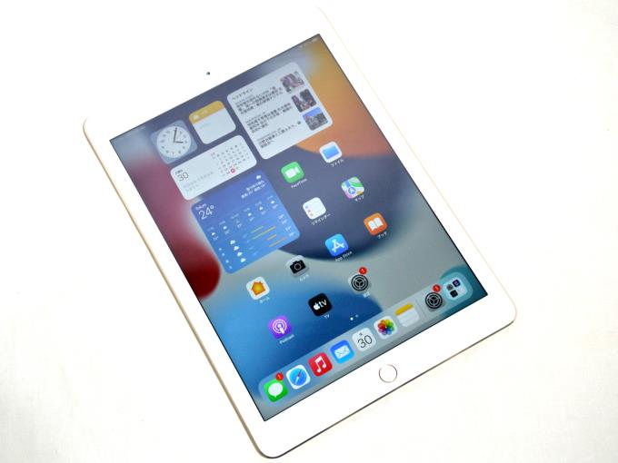 iPad Air 2 Wi-Fi+Cellular 32GB docomo [ゴールド]