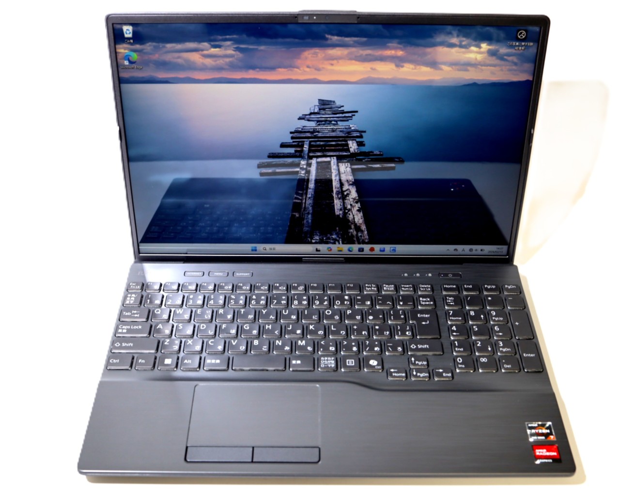 [USED]u060068&nbsp;FMV&nbsp;LIFEBOOK&nbsp;AH53/J3&nbsp;FMVA53J3B&nbsp;[ブライトブラック]