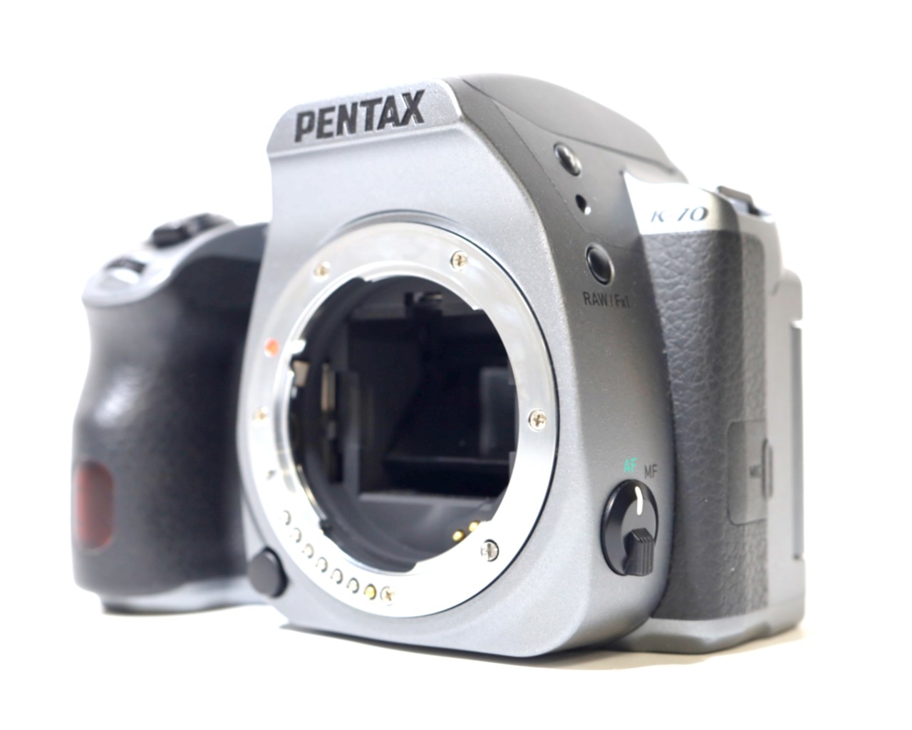 [USED]u060710&nbsp;PENTAX&nbsp;K-70&nbsp;ボディ&nbsp;[シルキーシルバー]