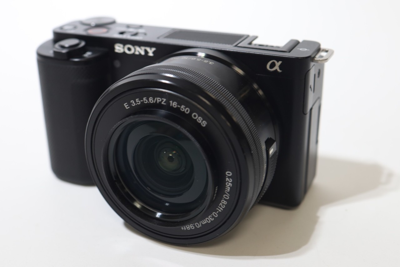 [USED]u060717&nbsp;VLOGCAM&nbsp;ZV-E10L&nbsp;パワーズームレンズキット&nbsp;[ブラック]