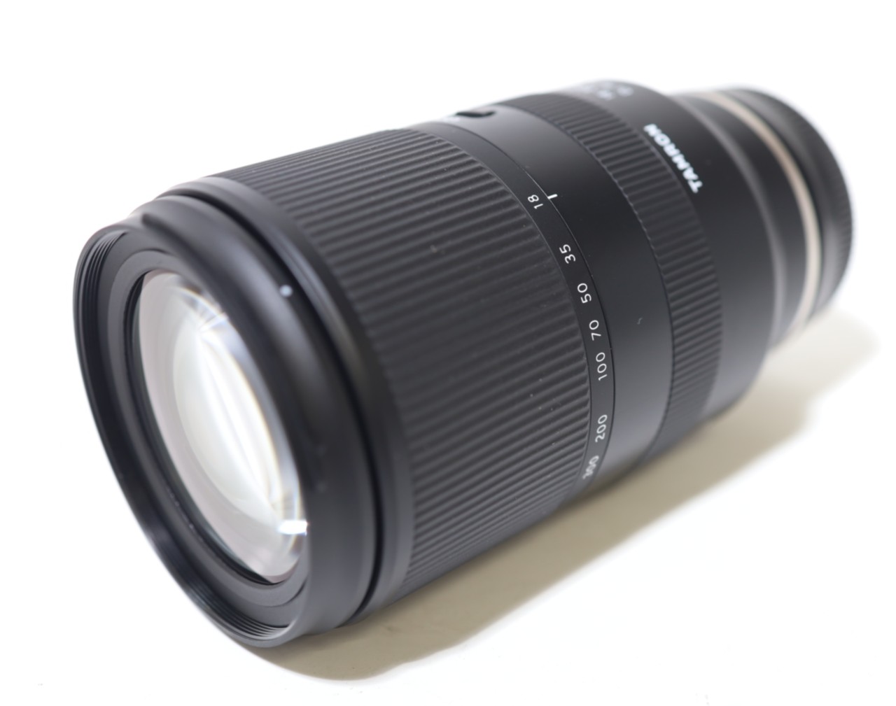 18-300mm F/3.5-6.3 Di III-A VC VXD (Model B061) [ソニーE用] 中古