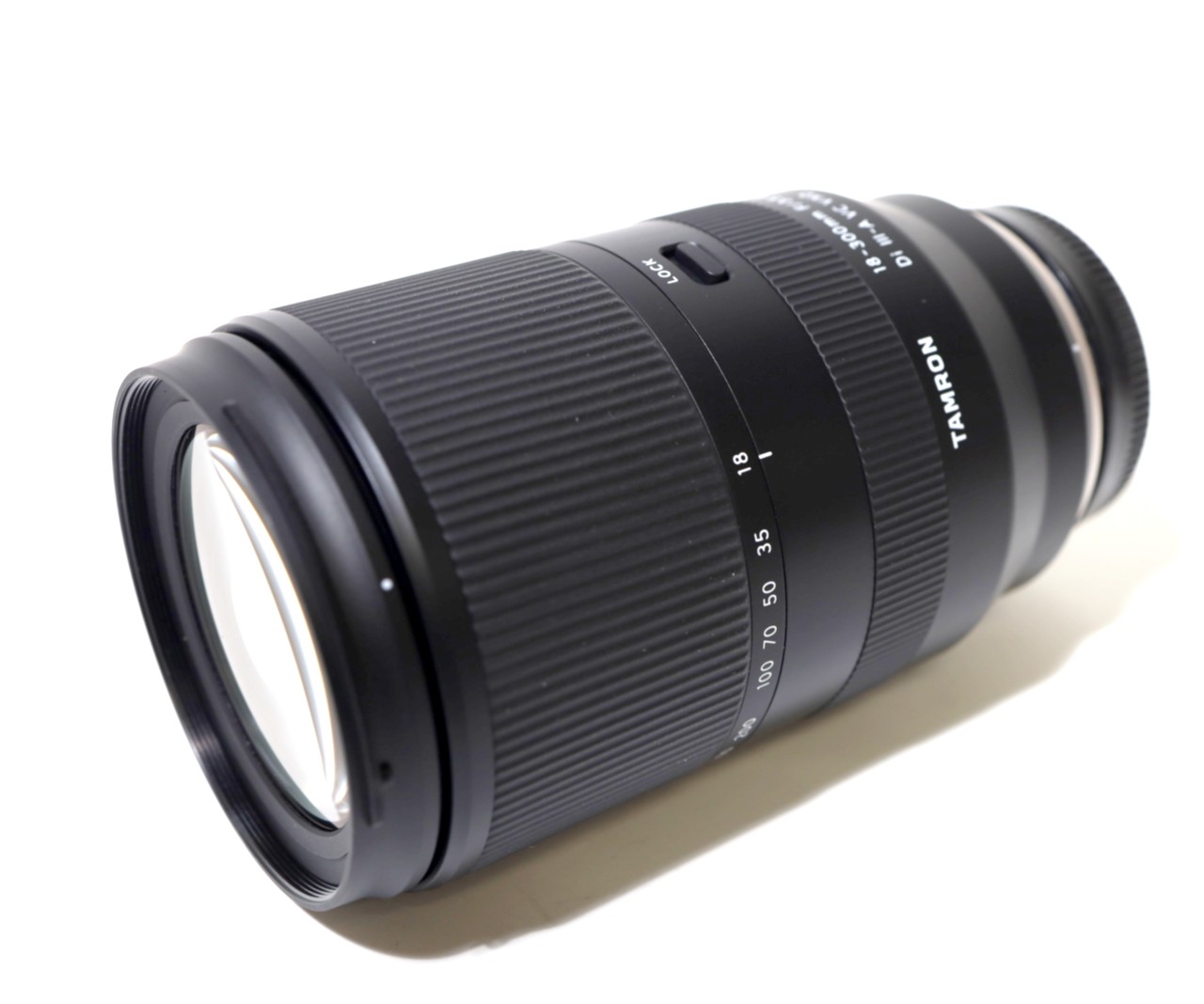 tamron 18-300mm 富士フィルム用 待ってました!!タムロンからFUJIへ！18-300mmの超便利ズームがX