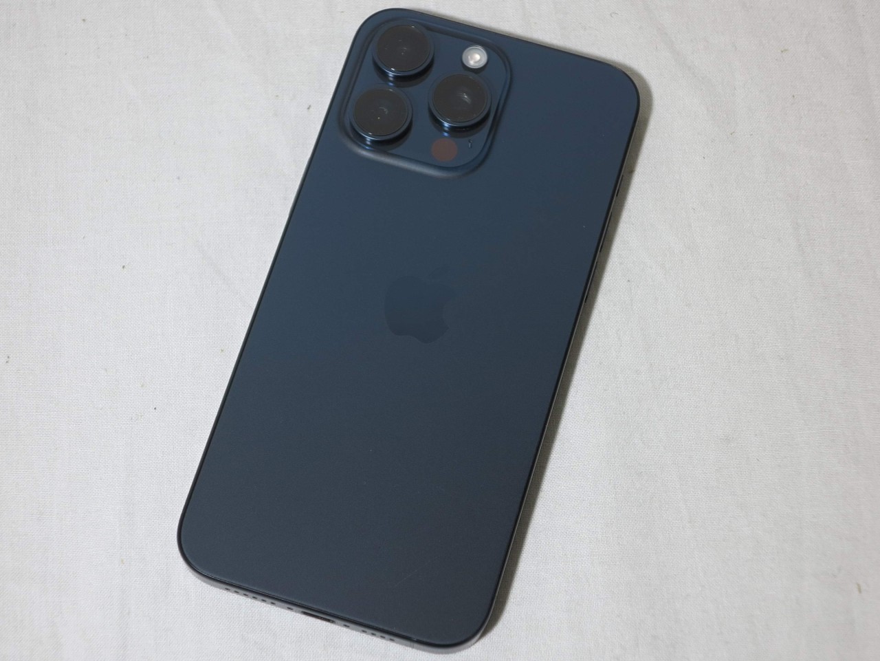 iPhone 15 Pro Max 中古一覧｜SIMフリー・キャリア - 価格.com