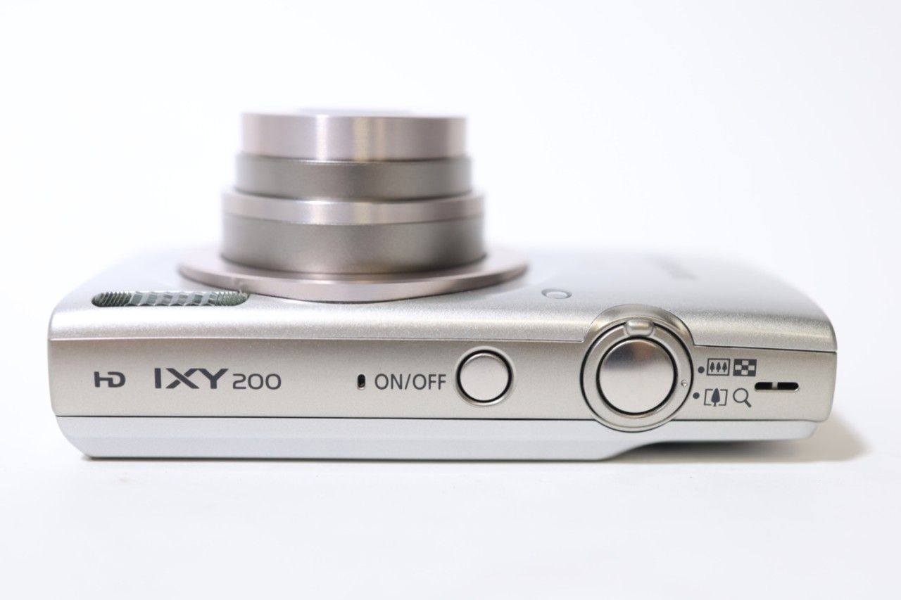 IXY 200 [�V���o�[]