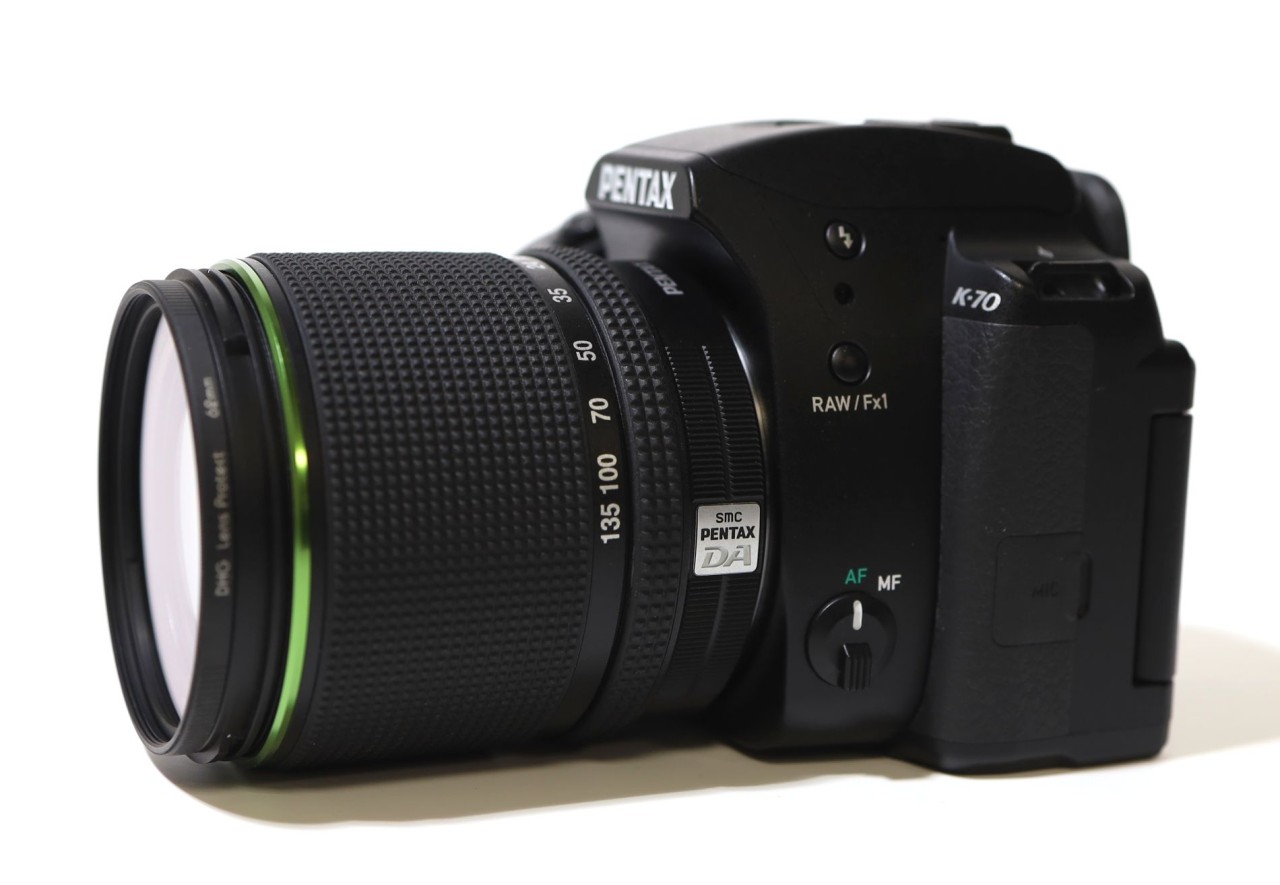 PENTAX K-70 18-135WR�L�b�g [�u���b�N]