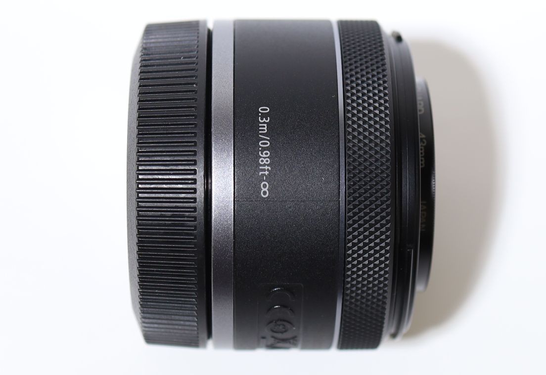 RF50mm F1.8 STM