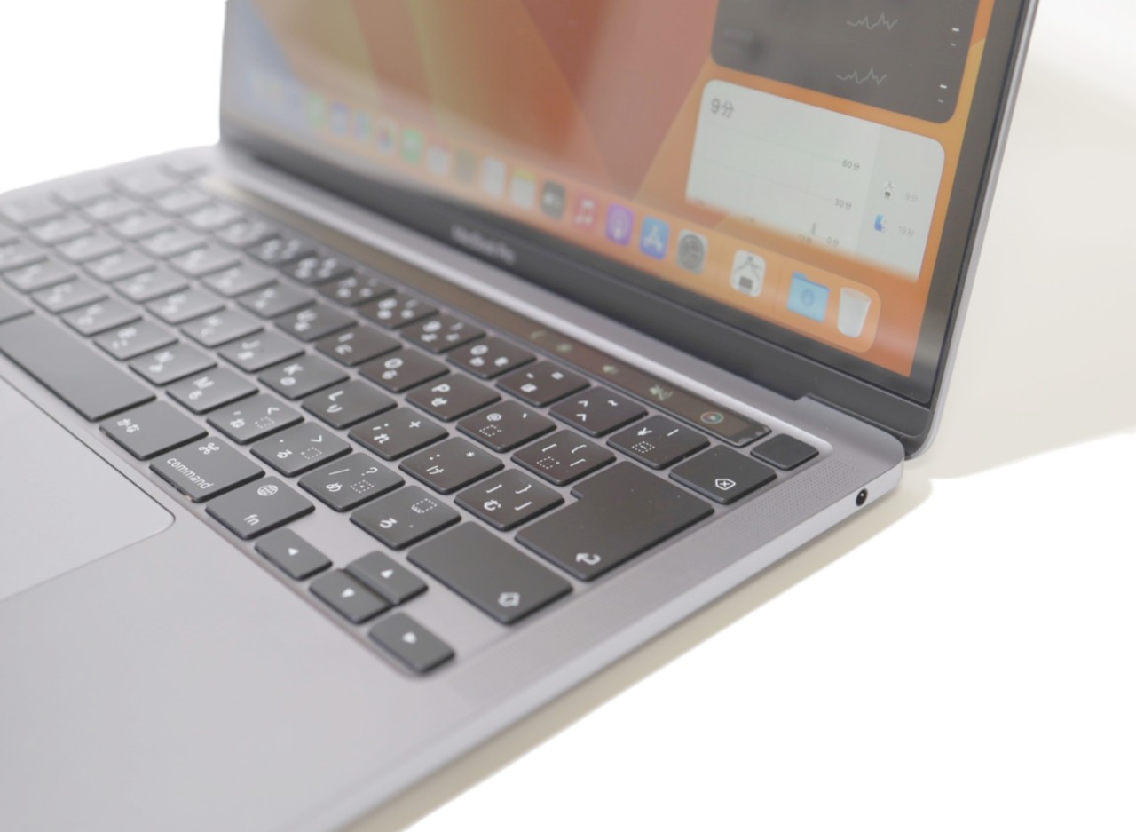 MacBook Pro Retina�f�B�X�v���C 13.3 MNEJ3J/A [�X�y�[�X�O���C]